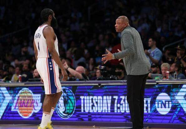 球速体育APP-失业洗地？里弗斯甩锅哈登 被逆转之王复出有点难